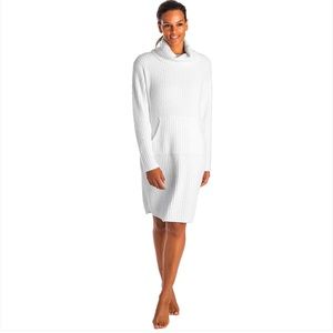 SOFTIES Marshmallow Slouch Turtleneck Lounger -IVORY